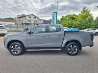 Nuova Isuzu D-Max 165 CV (121 kW) 2026 Kinabalu gray Pick-up