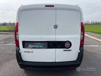 Usata Fiat Doblò 90 CV (66 kW) 2015 Bianco Monovolume