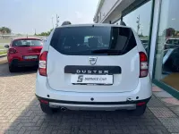 Usata Dacia Duster Lauréate 109 CV (80 kW) 2016 Bianco ghiaccio SUV