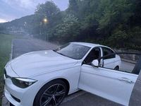 Usata BMW 318 Efficient Dynamics 143 CV (105 kW) 2014 Berlina