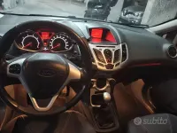Begagnad Ford Fiesta Titanium 60 HK (44 kW) 2011 Halvkombi