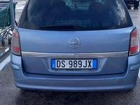 Usata Opel Astra Cosmo 110 CV (80 kW) 2008 Blu/azzurro Station wagon
