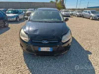 Usata Ford Focus 95 CV (69 kW) 2011 Nero Station wagon