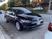 Usata VW Golf VII 110 CV (80 kW) 2018 Nero Utilitaria