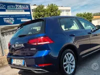 Usata VW Golf VIII Business 130 CV (95 kW) 2020 Blu Berlina
