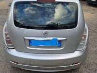 Usata Lancia Ypsilon 69 CV (50 kW) 2011 Argento Utilitaria