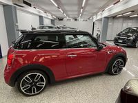 Usata Mini Cooper D 116 CV (85 kW) 2016 Rosso Utilitaria