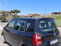 Usata Renault Modus 75 CV (55 kW) 2009 Nero Monovolume