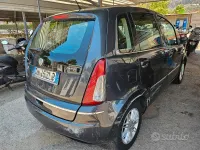 Usata Lancia Musa 90 CV (66 kW) 2008 Grigio Monovolume