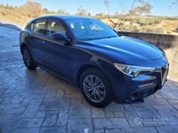 Usata Alfa Romeo Stelvio Executive 210 CV (154 kW) 2018 Blu SUV