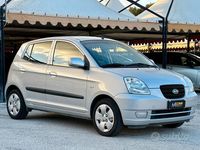 Usata Kia Picanto Urban 61 CV (44 kW) 2007 Grigio Utilitaria