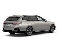 Nuova BMW 520 197 CV (144 kW) 2026 Gray Station wagon