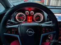 Usata Opel Astra 140 CV (102 kW) 2012 Grigio Berlina