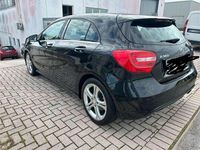 Usata Mercedes A180 Edition 129 CV (94 kW) 2015 Berlina