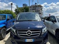 Usata Mercedes V250 Exclusive 190 CV (139 kW) 2017 Blu metallizzato Monovolume