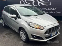 Usata Ford Fiesta Titanium 75 CV (55 kW) 2014 Grigio Utilitaria