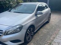 Usata Mercedes A180 109 CV (80 kW) 2014 Argento Berlina