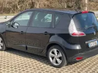 Usata Renault Scénic 110 CV (80 kW) 2014 Nero Monovolume