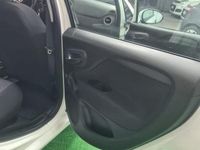 Usata Fiat Punto Lounge 77 CV (56 kW) 2016 Bianco Utilitaria