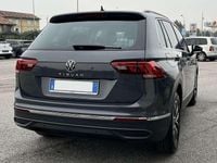Usata VW Tiguan Life 150 CV (110 kW) 2022 Dolphin grey SUV