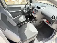 Usata Peugeot 107 68 CV (50 kW) 2010 Utilitaria