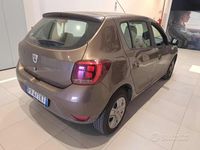 Usata Dacia Sandero Essentiel 75 CV (55 kW) 2019 Marrone Berlina