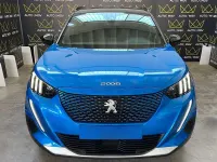 Usata Peugeot e-2008 GT 100 kW (136 CV) 2023 Blu/azzurro SUV