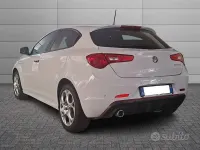 Usata Alfa Romeo Giulietta 120 CV (88 kW) 2018 Bianco Utilitaria