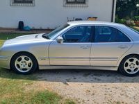 Usata Mercedes E200 Avantgarde 186 CV (136 kW) 1999 Grigio Berlina