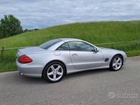 Usata Mercedes SL500 306 CV (225 kW) 2002 Argento Cabrio