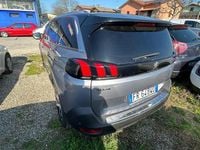 Usata Peugeot 5008 Allure 131 CV (96 kW) 2018 Rosso SUV