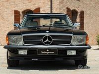 Usata Mercedes SL300 188 CV (138 kW) 1986 Nero Cabrio