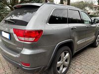 Usata Jeep Grand Cherokee Overland 241 CV (177 kW) 2013 Grigio SUV