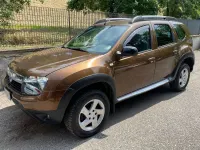 Usata Dacia Duster Lauréate 110 CV (80 kW) 2010 Arancione SUV