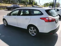 Usata Ford Focus 116 CV (85 kW) 2011 Bianco Station wagon