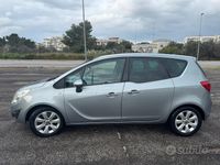 Usata Opel Meriva 120 CV (88 kW) 2011 Grigio Monovolume