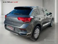Usata VW T-Roc Advance 150 CV (110 kW) 2020 Grigio SUV