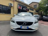 Usata Volvo V40 Inscription 120 CV (88 kW) 2017 Bianco Berlina