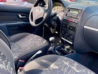 Usata Fiat Strada 84 CV (61 kW) 2006 Bianco Pick-up