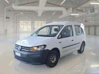 Usata VW Caddy 122 CV (89 kW) 2015 Bianco Monovolume