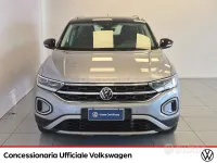 Usado VW T-Roc Style 116 CV (85 kW) 2025 Gris SUV