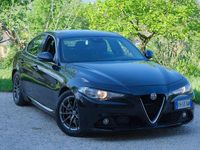 Usata Alfa Romeo Giulia 150 CV (110 kW) 2017 Nero Berlina