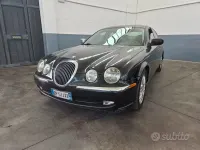 Usata Jaguar S-Type S 238 CV (175 kW) 2001 Verde Berlina