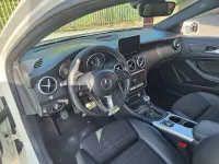 Usata Mercedes A180 109 CV (80 kW) 2017 Bianco Utilitaria