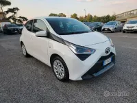 Usata Toyota Aygo Connect Style 72 CV (52 kW) 2020 Bianco Utilitaria