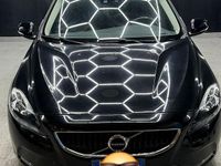 Usata Volvo V40 R-Design 190 CV (139 kW) 2019 Nero Berlina