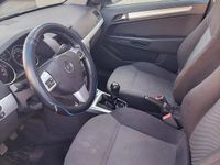 Usata Opel Astra 140 CV (102 kW) 2010 Grigio Berlina