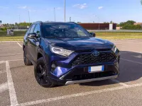 Usata Toyota RAV4 Hybrid Business Edition 222 CV (163 kW) 2019 Blu/azzurro SUV