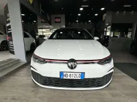 Usata VW Golf VIII GTI 245 CV (180 kW) 2023 Pure white Berlina