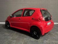 Usata Toyota Aygo 67 CV (49 kW) 2008 Rosso Utilitaria